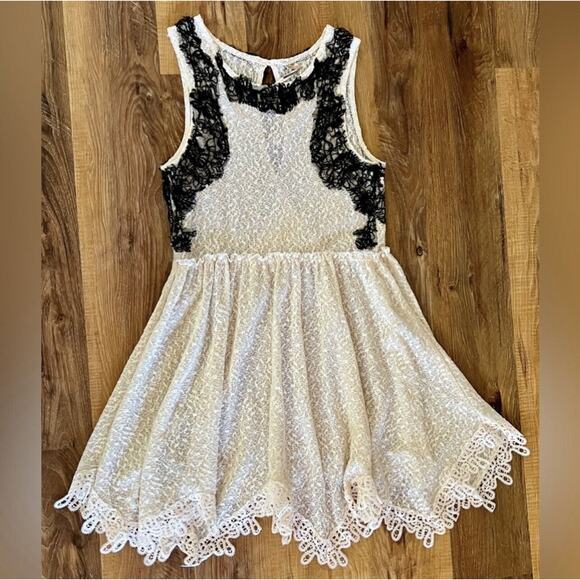 Free People S Romantic‎ Ivory & Black Lace Boho Summer Festival Gypsy Dress NWOT - Picture 3 of 13